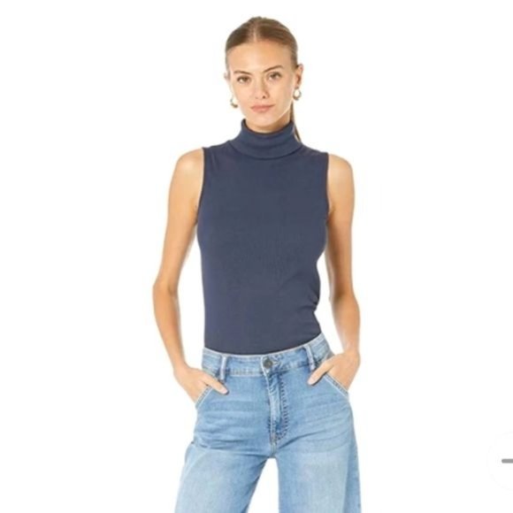 Norton McNaughton Tops - Norton McNaughton Turtleneck, size PS